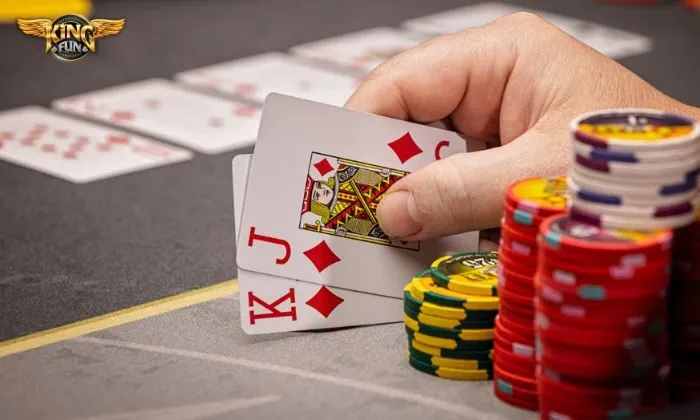 Bí kíp đánh bài Poker dễ thắng từ cổng game Kingfun